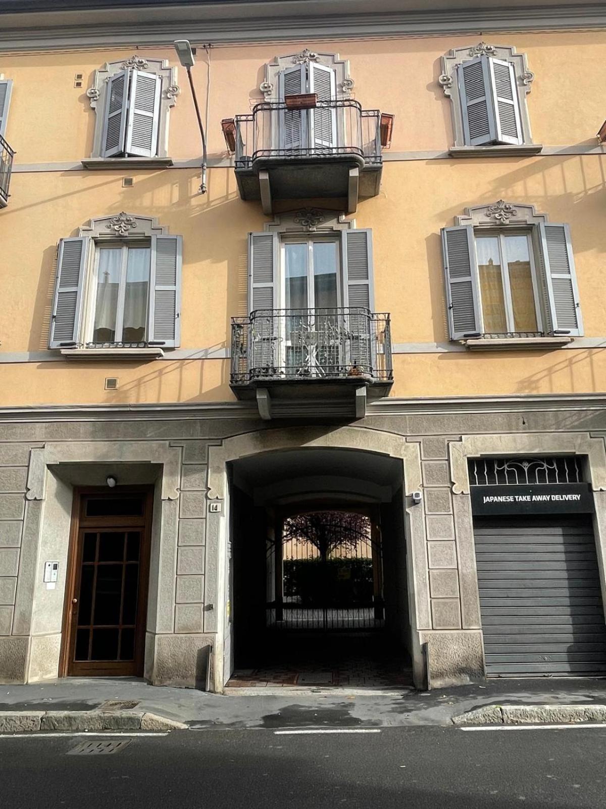 Gelsomino Appartamento Con Posto Auto Nel Centro Di Monza Dış mekan fotoğraf